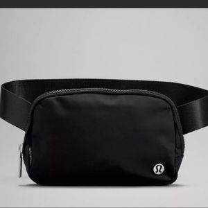NWT Lululemon Black everywhere belt bag